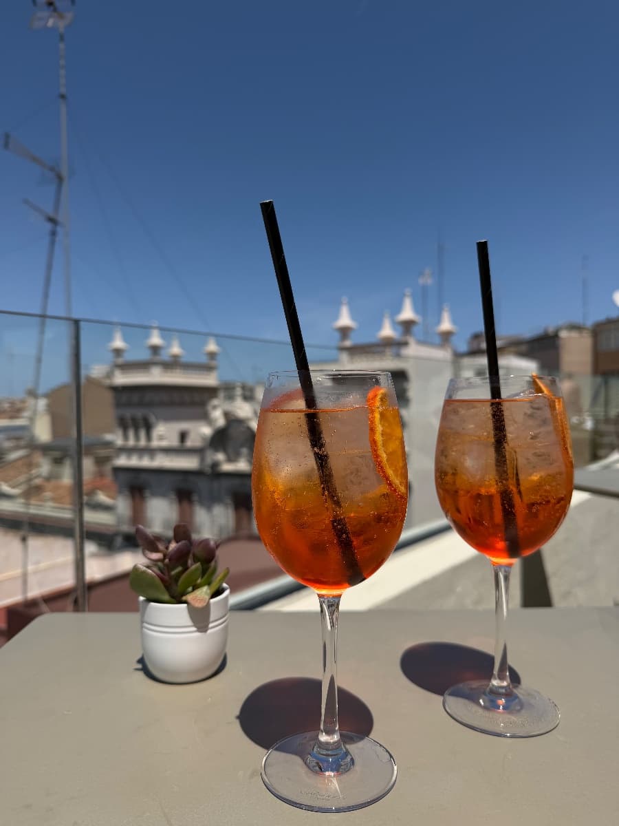 El Modernista Bar